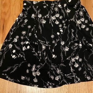 Gilli Black and White Floral A-Line Skirt